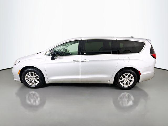 used 2024 Chrysler Pacifica car, priced at $26,312