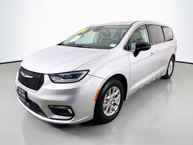 used 2024 Chrysler Pacifica car, priced at $26,312