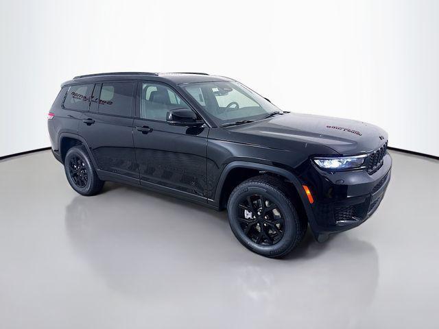 new 2025 Jeep Grand Cherokee L car, priced at $41,992