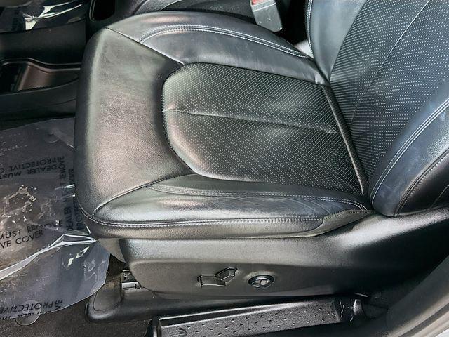 used 2022 Chrysler Pacifica Hybrid car, priced at $23,977