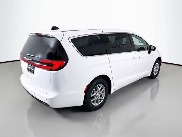 new 2026 Chrysler Pacifica car, priced at $39,635