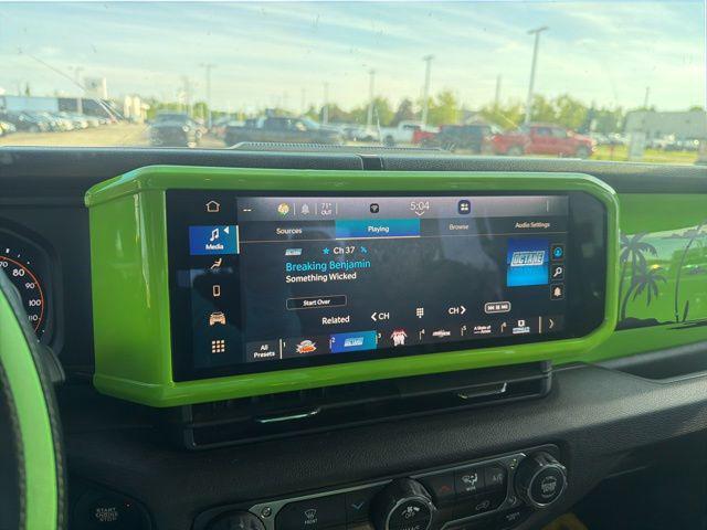 used 2025 Jeep Gladiator car, priced at $40,402