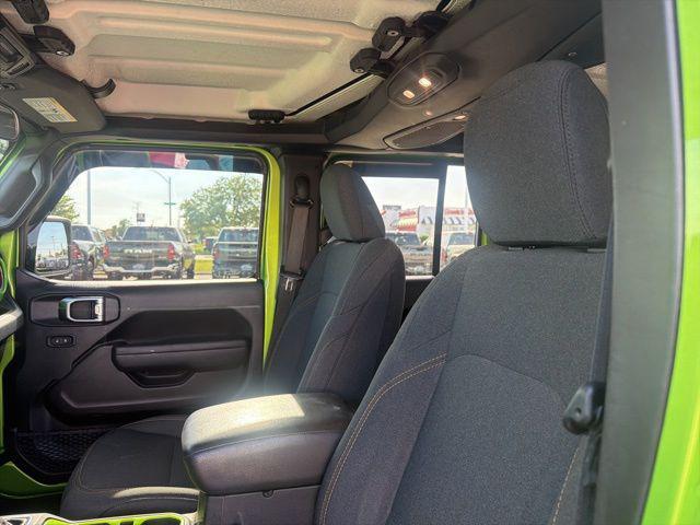 used 2025 Jeep Gladiator car, priced at $40,402