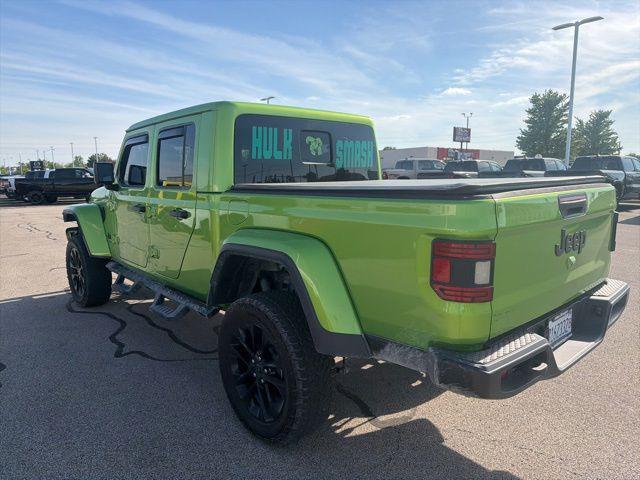 used 2025 Jeep Gladiator car, priced at $40,402