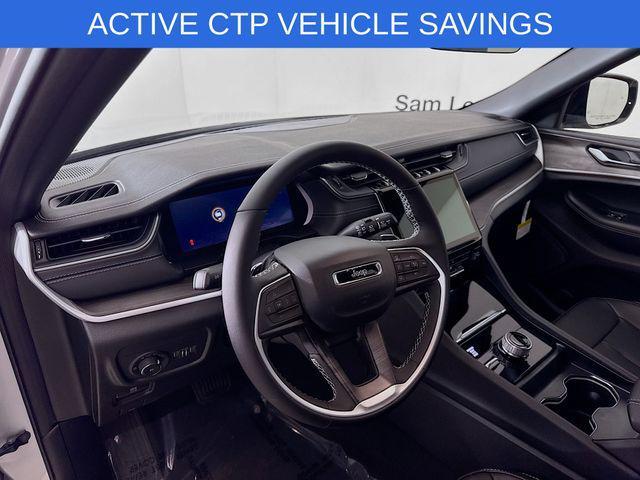 new 2025 Jeep Grand Cherokee car, priced at $41,720