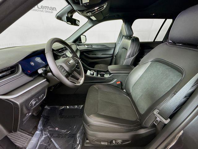 new 2025 Jeep Grand Cherokee car, priced at $39,230