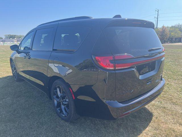 new 2026 Chrysler Pacifica car, priced at $44,760