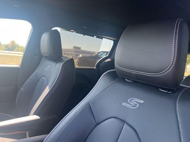 new 2026 Chrysler Pacifica car, priced at $44,760