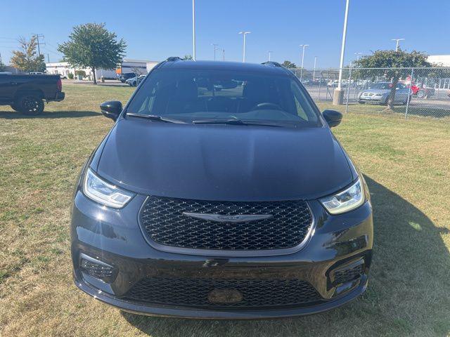 new 2026 Chrysler Pacifica car, priced at $44,760