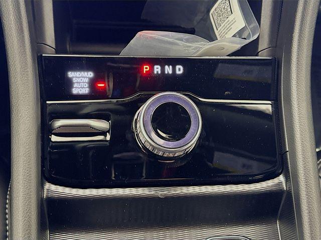 new 2026 Jeep Grand Cherokee car, priced at $43,985