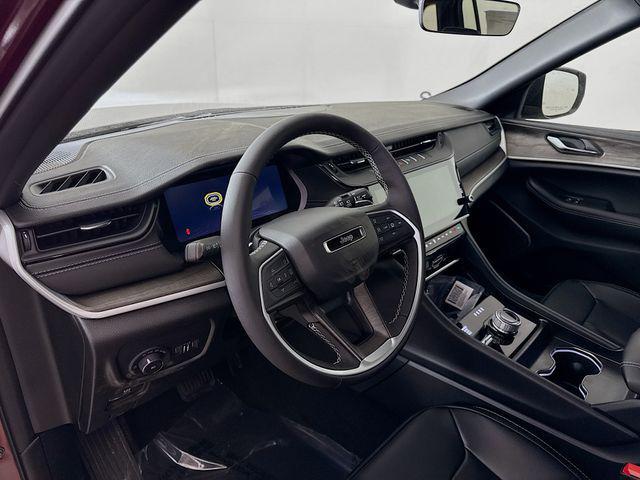 new 2026 Jeep Grand Cherokee car, priced at $43,985