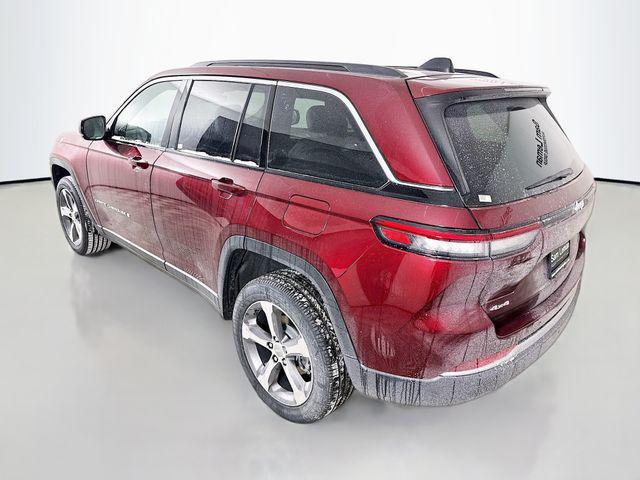 new 2026 Jeep Grand Cherokee car, priced at $43,985