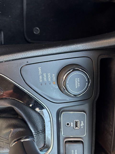 used 2019 Jeep Cherokee car, priced at $17,900