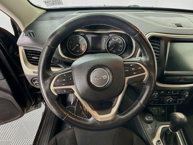 used 2015 Jeep Cherokee car, priced at $11,312