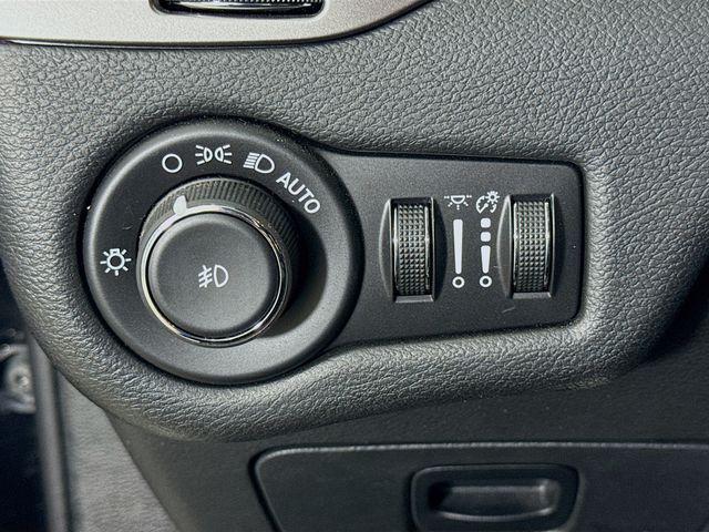 used 2019 Jeep Cherokee car, priced at $18,912