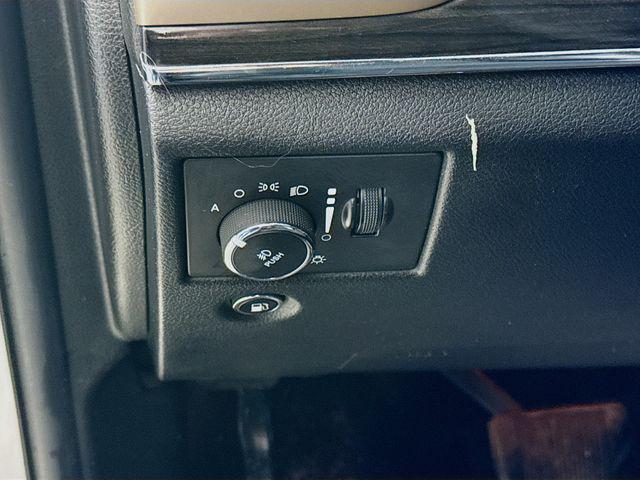 used 2016 Jeep Grand Cherokee car, priced at $14,900