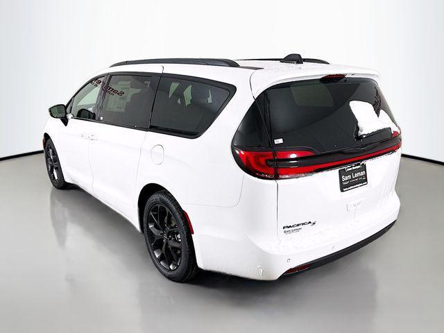 new 2026 Chrysler Pacifica car, priced at $41,097