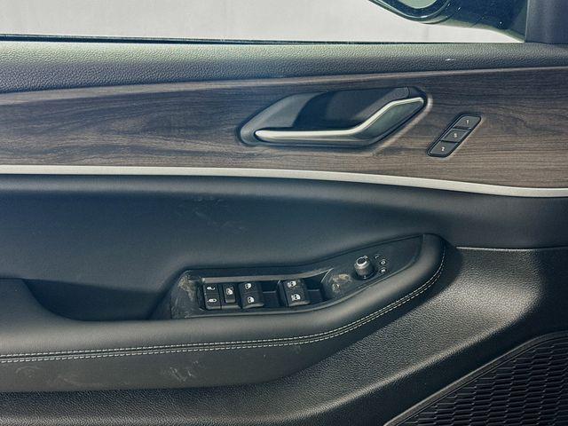 new 2025 Jeep Grand Cherokee car, priced at $42,220