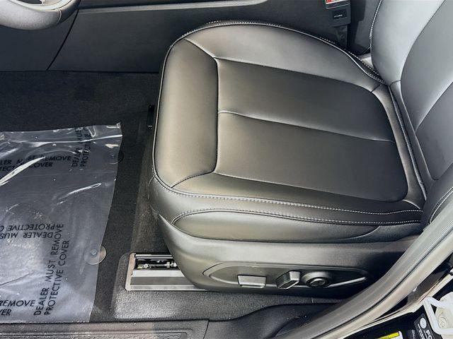 new 2025 Jeep Grand Cherokee car, priced at $42,220