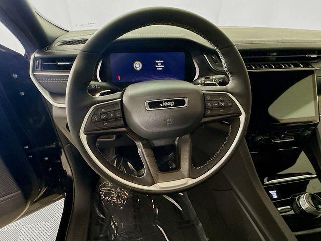 new 2025 Jeep Grand Cherokee car, priced at $42,220