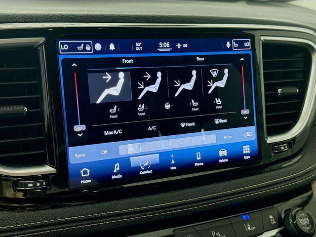 used 2021 Chrysler Pacifica car, priced at $22,312