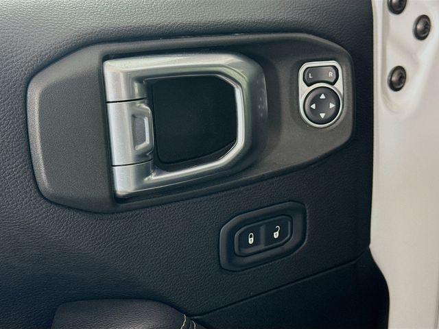 used 2022 Jeep Wrangler Unlimited car, priced at $27,495