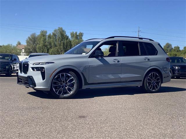 new 2025 BMW X7 car, priced at $119,370