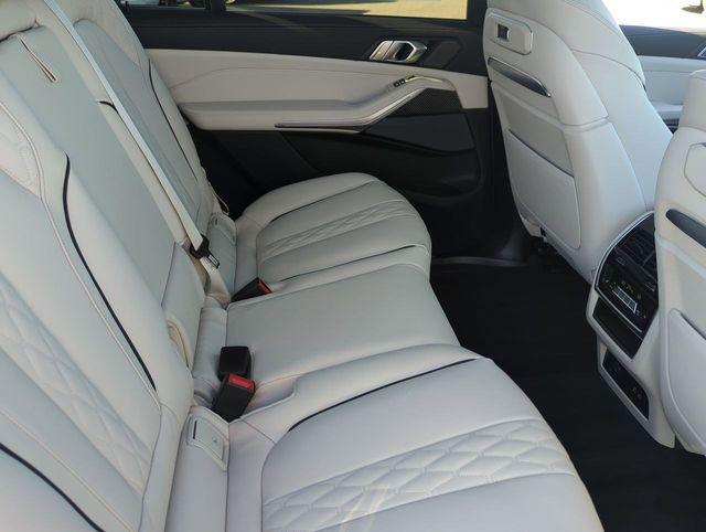 new 2026 BMW X7 car, priced at $124,055