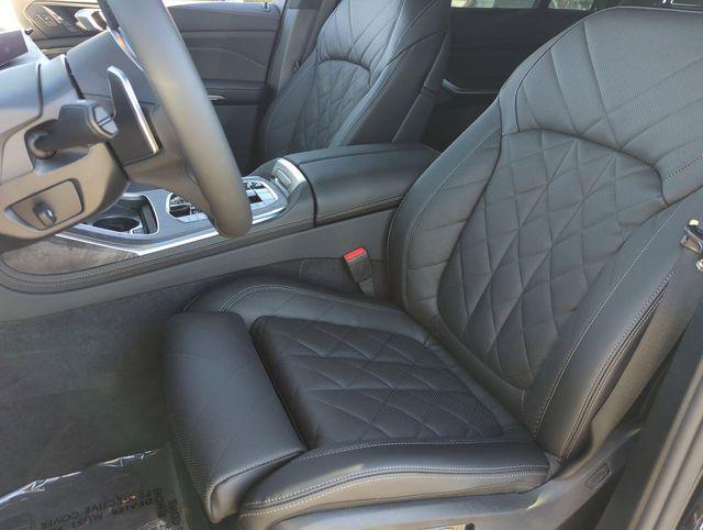 new 2026 BMW X7 car, priced at $98,650