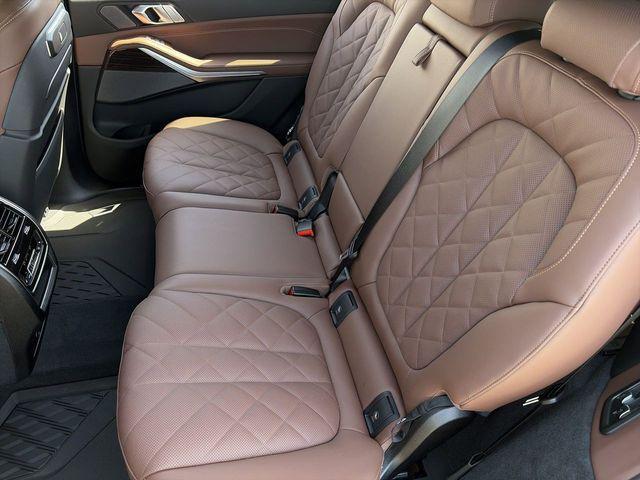 new 2026 BMW X7 car, priced at $98,584
