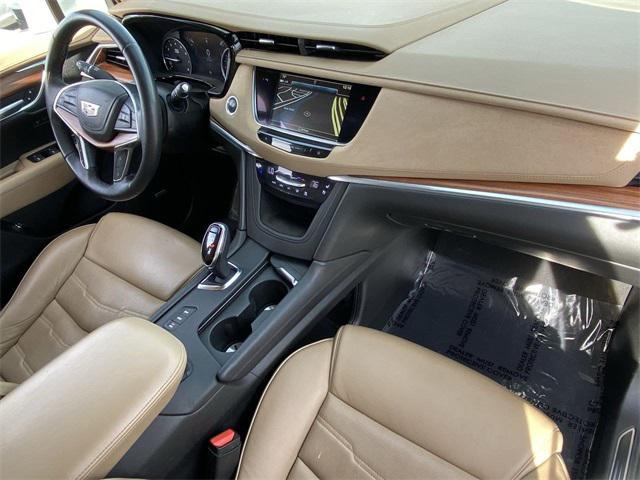 used 2018 Cadillac XT5 car, priced at $21,464