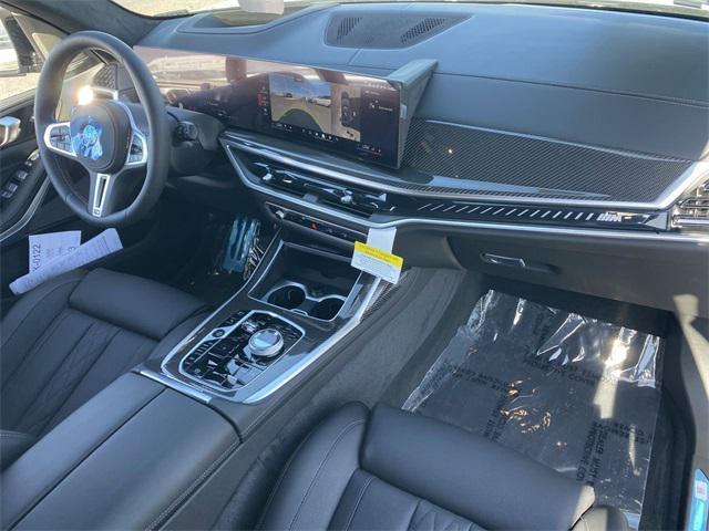 new 2025 BMW X7 car, priced at $121,395