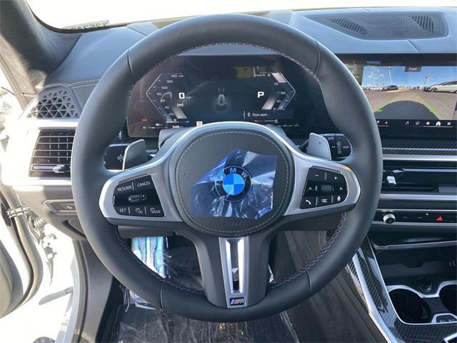 new 2025 BMW X7 car, priced at $121,395