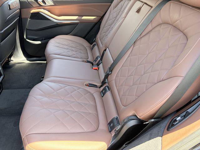 used 2024 BMW X7 car