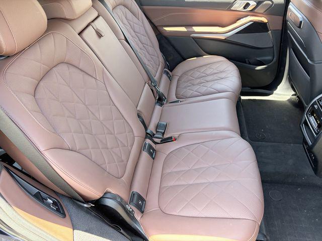 used 2024 BMW X7 car