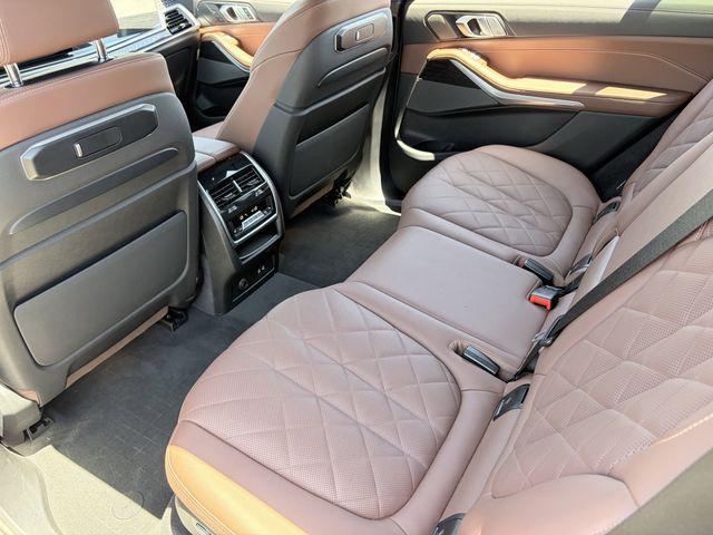 used 2024 BMW X7 car