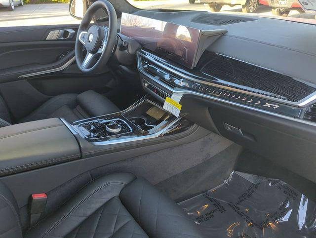 new 2026 BMW X7 car, priced at $100,115