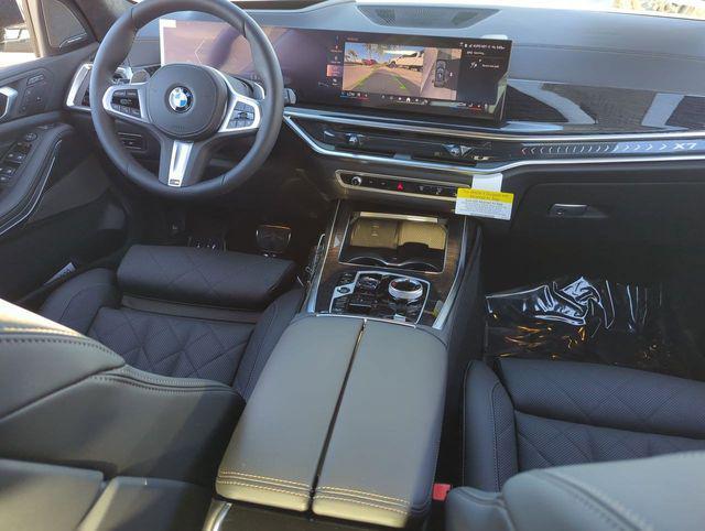 new 2026 BMW X7 car, priced at $100,115