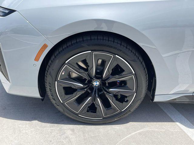 new 2025 BMW i7 car, priced at $131,025
