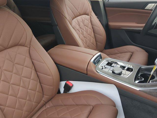 new 2026 BMW X7 car, priced at $92,800
