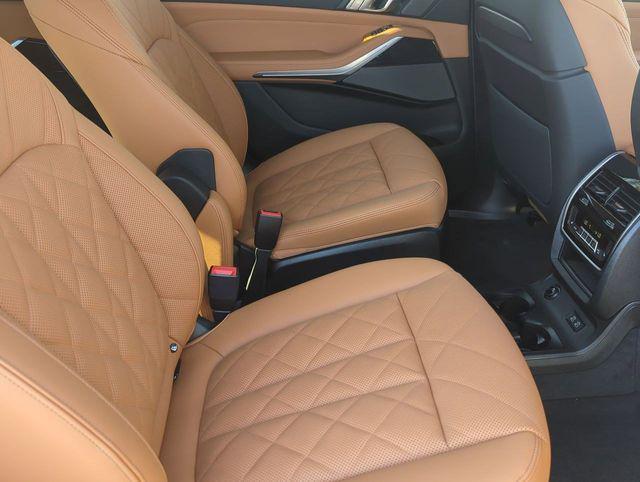new 2026 BMW X7 car, priced at $100,890