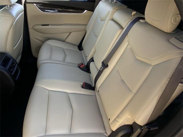 used 2017 Cadillac XT5 car, priced at $14,999