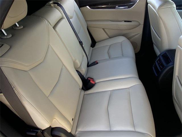 used 2017 Cadillac XT5 car, priced at $14,999