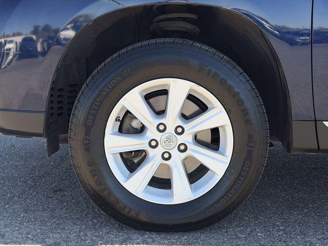 used 2012 Toyota Highlander car, priced at $10,998