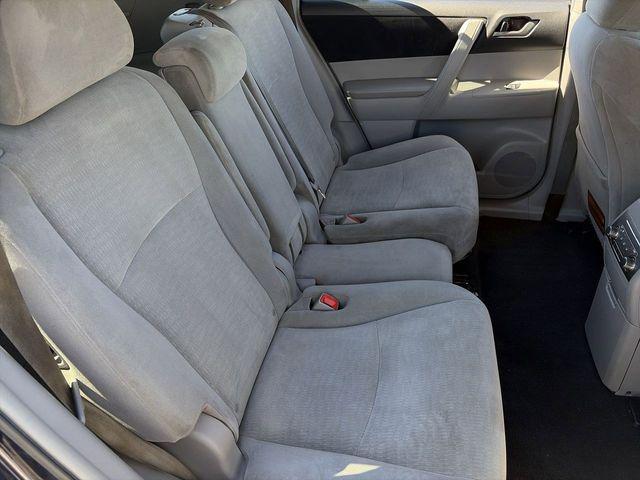 used 2012 Toyota Highlander car, priced at $10,998