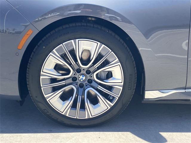 new 2025 BMW i7 car, priced at $129,525