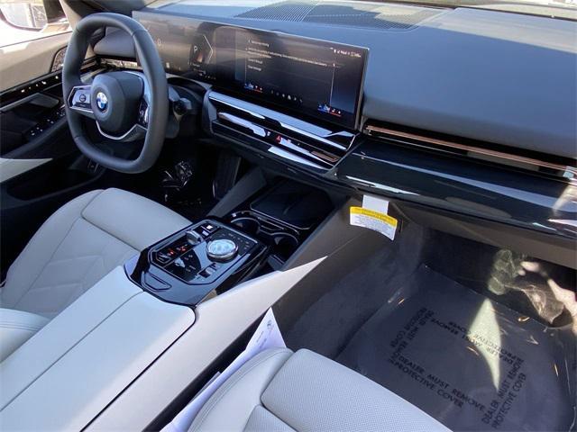 new 2025 BMW 530 car, priced at $62,725