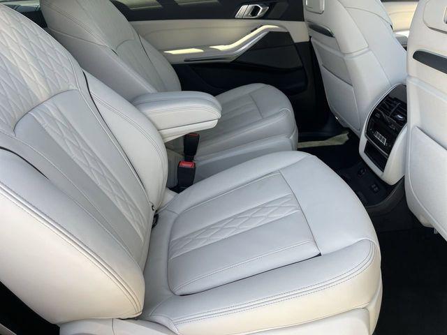 new 2026 BMW X7 car, priced at $122,590