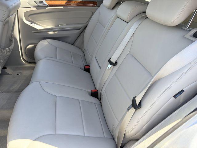 used 2009 Mercedes-Benz M-Class car, priced at $9,998