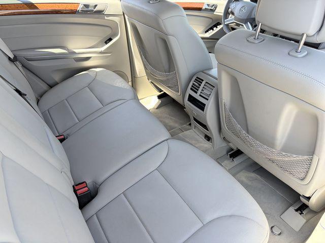 used 2009 Mercedes-Benz M-Class car, priced at $9,998